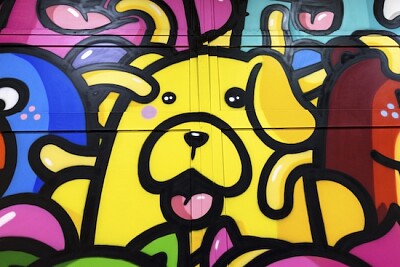 Färgglad hundgraffiti