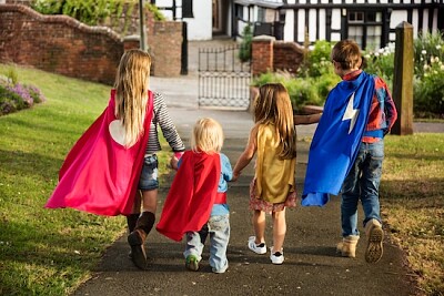 Los niños son superhéroes