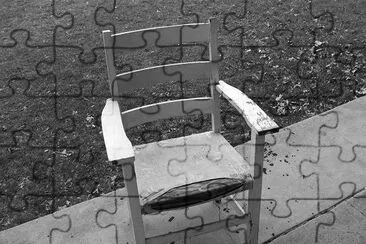 Lonely Chair (Enviado por Rich Taylor)