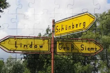 Altes Straßenschild, Ostmecklenburg, Deutschland