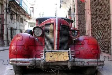 Coche viejo en las calles de La Habana, Cuba