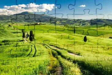 Sentiero per pedoni della campagna in Toscana, Italia