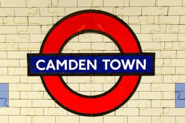 Camden Town, tunnelbanestation.