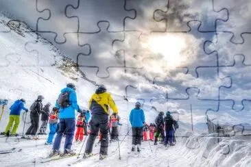 Skier dans la neige