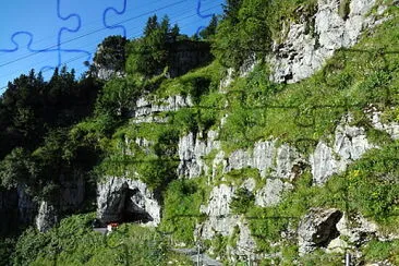 Eingang zur Höhle Ebenalp Schweiz jigsaw puzzle