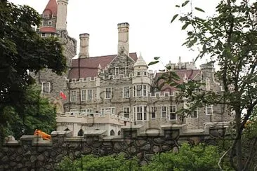 Casa Loma. Toronto jigsaw puzzle