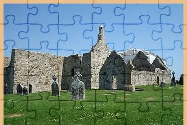 פאזל של Monastère de Clonmacnoise (Irlande)