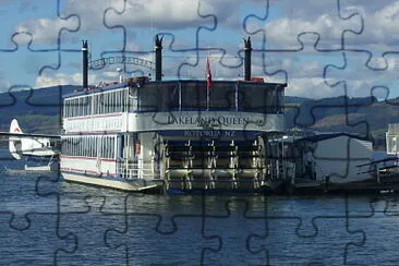 Bateau sur le Lac Rotorua NZ jigsaw puzzle