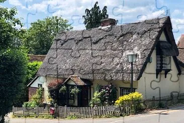 Thatched cottage, Hedingham, England jigsaw puzzle