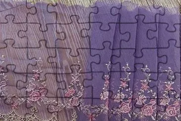 פאזל של Floral Embroidered Lace