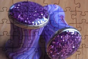 פאזל של Purple Swirl Plug Earrings