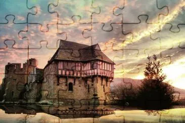 Stokesay Castle