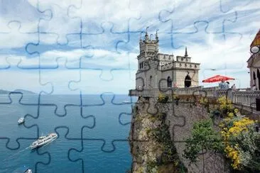 CASTILLO A PRUEBA DE TSUNAMIS jigsaw puzzle