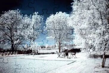 blue and white jigsaw puzzle