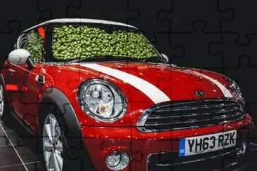 MINICOOPER CON LIMONES