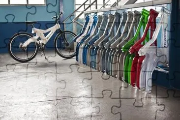 פאזל של Bicicletas de Garrafas Pet