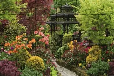 Eastern Tower in the Garden jigsaw puzzle