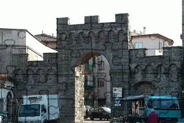 Porta Castello - Piancastagnaio