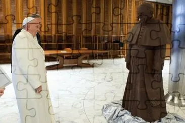 Papa Francisco-Estatua de chocolate