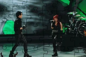 Adam Lambert And Allison Iraheta Slow Ride