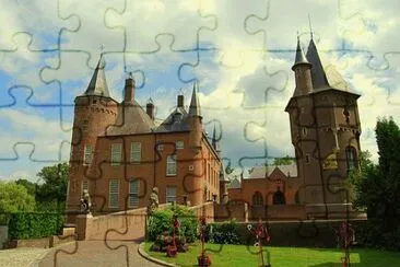 Castillo Heeswijk. Holanda jigsaw puzzle