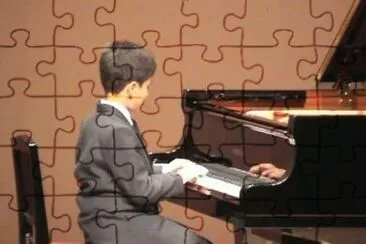 Tocando piano