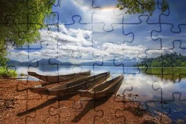 Canoas en el rio jigsaw puzzle