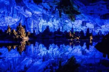 פאזל של Gruta de la Flauta de CaÃ±a. China