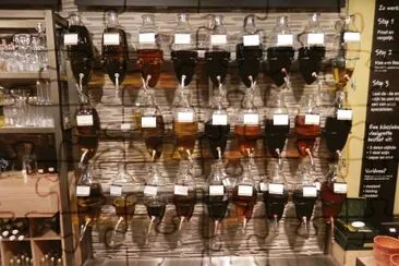 Oils and vinegars (Maastricht-Nl.)