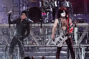 Adam Lambert And Kiss