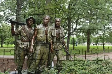 Viet Nam Memorial Soldiers overlooking wall