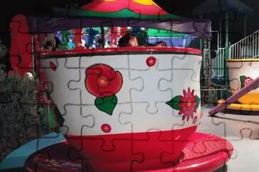 פאזל של Tea Cup Ride