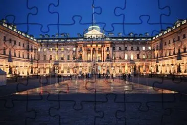 פאזל של somerset house