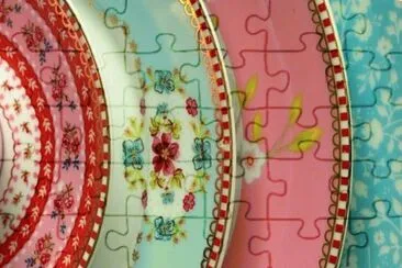 multicolor jigsaw puzzle