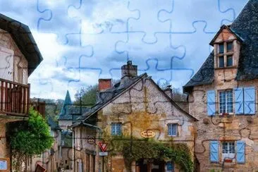 Plaza en Turenne CorrÃ¨ze-Francia