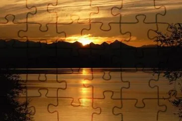 Puesta de sol en el Nahuel Huapi. RÃ­o Negro. Argentina jigsaw puzzle