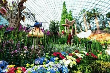 World 's Largest Glass Flower Dome-Singapore jigsaw puzzle