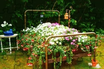 Creative Vintage Bed Garden Planter