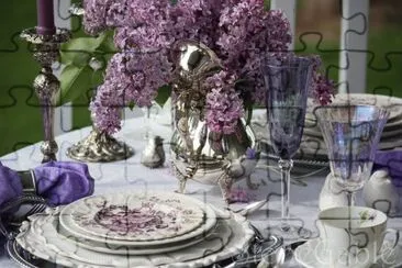 Romantic Lilac Table Setting