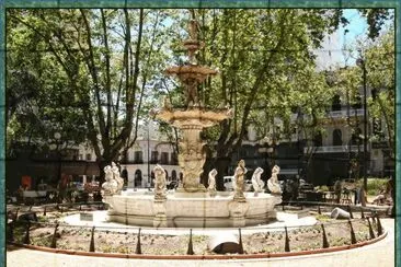 FUENTE DE LA PLAZA MATRIZ - MONTEVIDEO (URUGUAY)