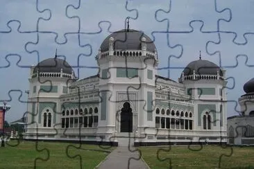 La Gran Mezquita de Medan - Sumatra jigsaw puzzle