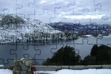 Lago MachÃ³nico. NeuquÃ©n. Argentina jigsaw puzzle