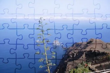 Roque de El Salmor. El Hierro