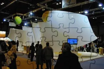 Stand Polaris World. Fitur 2004 jigsaw puzzle