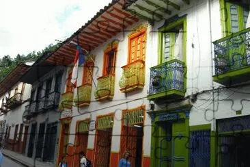 Balcones Salamina