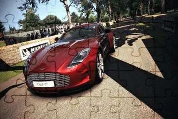 Auto 2012 Aston Martin One-77 V12 750 HP