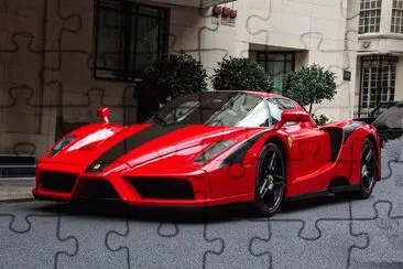 Auto Ferrari Enzo V12 660 HP