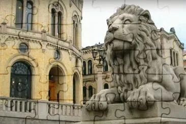 Lion Sculpture