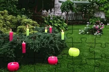 פאזל של Pretty Garden Candles