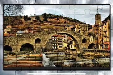 CAMPRODON (GERONA) â€“ PUENTE Y VISTA